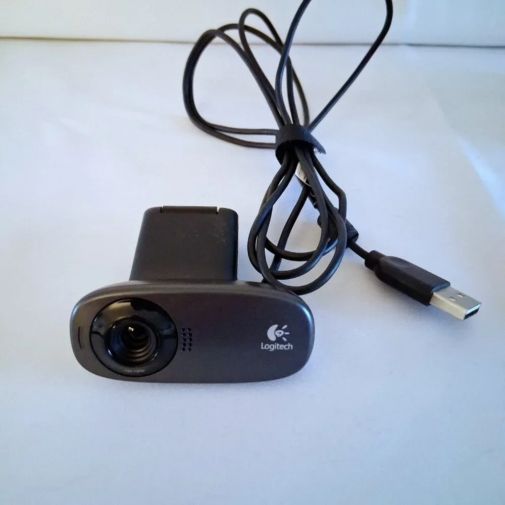 Lot of 3 Electronics: Speakers, Webcam, And DVI-A to VGA Adapter.